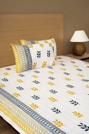 Jalor Block Print Double Bedsheet With Pillow Covers