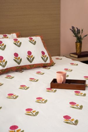 Reodar Block Print Double Bedsheet With Pillow Covers
